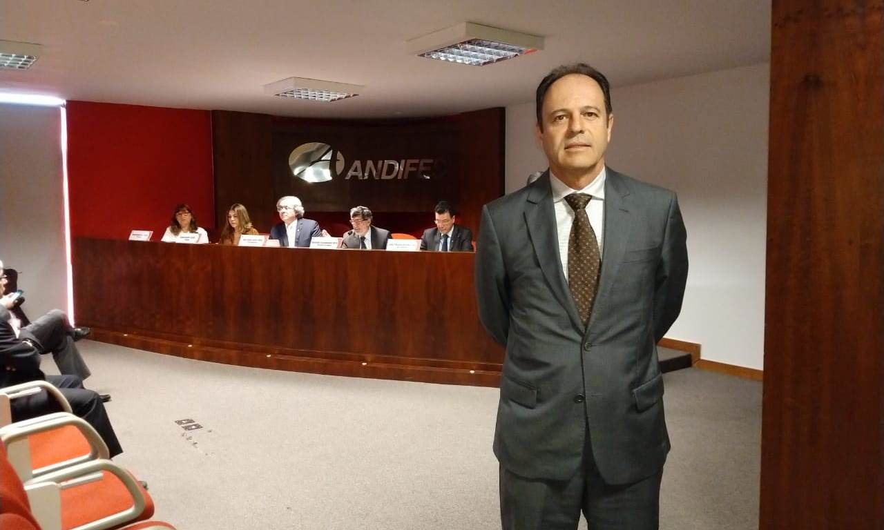 O reitor Luís Eduardo Bovolato está na 126ª Reunião da Andifes até esta quarta-feira (26) - Foto: Andifes/Divulgação